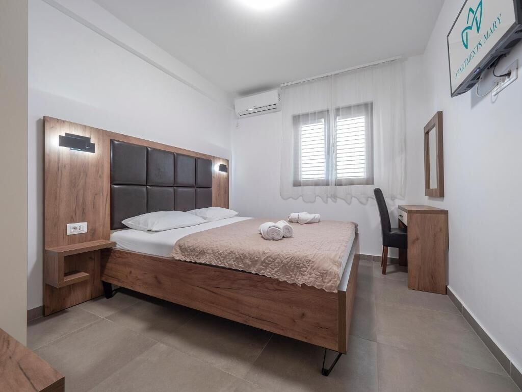 Departamento superior, balcón | Caja de seguridad en la habitación y espacio para trabajar con laptop 