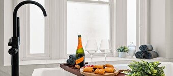 Family Luxury Getaway: Hot Tub, Sauna & Game Room