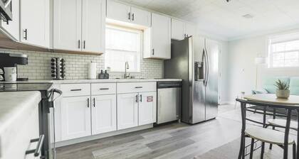 Peaceful, Modern 1 Bedroom