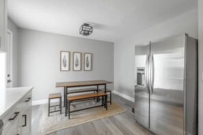 Interior - Stylish Group Getaway (Chattanooga)