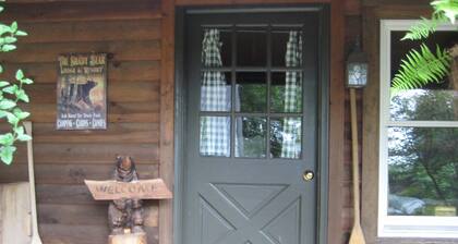 The Shady Bear Cabin in nearby charming Frederick