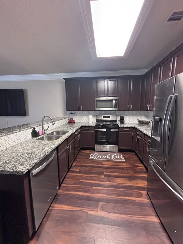 Microwave, oven, stovetop, dishwasher