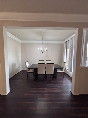 Dining - 5bd Beautiful Modern house in Spring/The Woodlands (Spring)