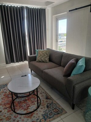 Living area - Cozy Retreat (Kingston)
