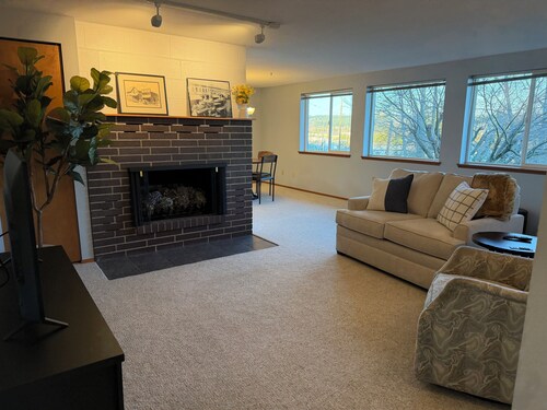 Stunning water and mountain views, steps from Old Town Silverdale.