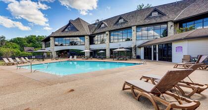 6 Mi to Branson Strip: Resort Condo w/ Perks