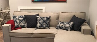 Charming 1-bedroom apartment with AC in peaceful Nyack