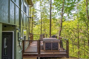 Property grounds - Make Memories: Views, Hot Tub and Resort Pool (Sevierville)