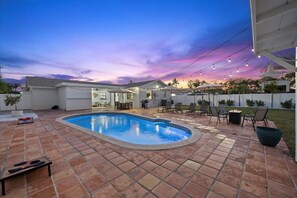 Outdoor pool - Palm Blanc- Modern Retreat • Pool • Firepit (West Palm Beach)