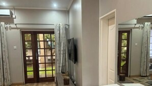 Unclassified image, 4 of 11, button - Experience comfort & luxury in this stylish villa  in Area 10, lilongwe (Lilongwe)