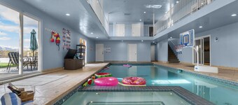 Luxe Draper Retreat w/ Pool, Sauna & Theater!