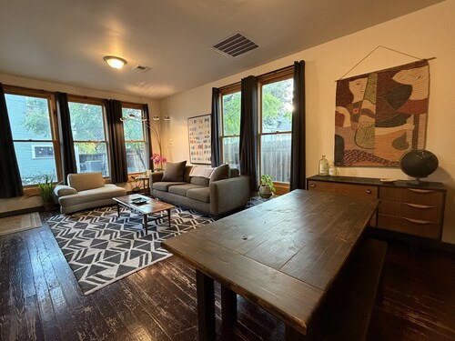 Casita close to downtown, riverwalk, and the Pearl