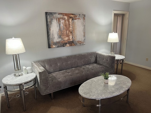 2br Albany Corporate Comfort
