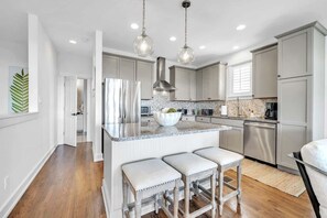 Fridge, microwave, oven, stovetop - Resting Beach Place by Stay on 30a (Seacrest Beach)