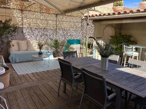 Outdoor dining - Maison Flammarion - Welkeys (Avignon)