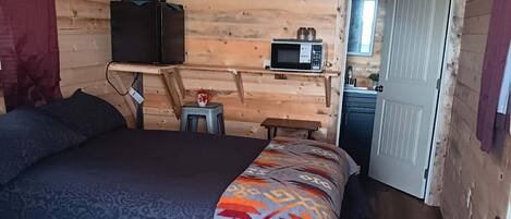 Bügeleisen/Bügelbrett, WLAN, Bettwäsche