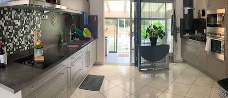 Fridge, microwave, dishwasher, toaster