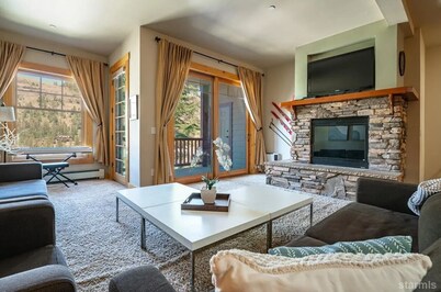 Ski In/Ski Out 3-Bedroom Basecamp in the Heart of Kirkwood - Timber Ridge