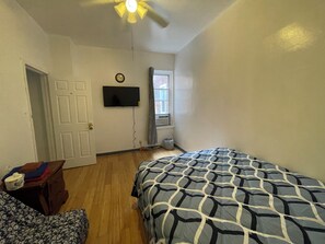 Iron/ironing board, WiFi, bed sheets - G4 Philadelphia Zoo, Fairmount Park, Quiet one room, share 3 bathroom, kitchen (Philadelphia)