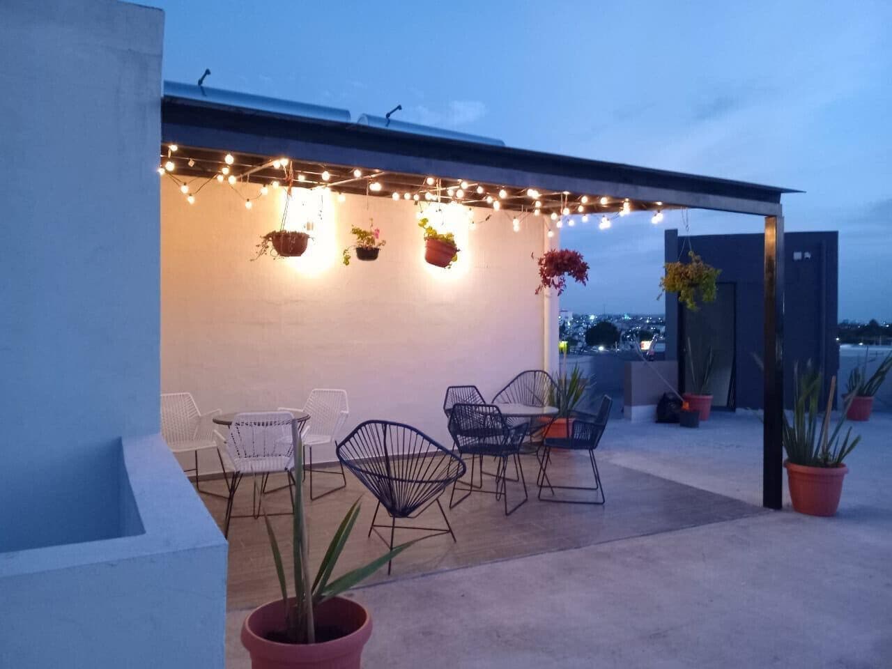 屋外ダイニングエリア