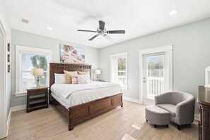 9 makuuhuonetta, työpöytä, silitysrauta/-lauta, ilmainen Wi-Fi