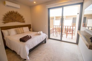 1 habitación, escritorio, tabla de planchar con plancha y wifi 