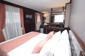 Deluxe-Doppel- oder -Zweibettzimmer, Flussblick