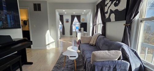 Pets friendly Studio Loft near Downtown Hartford