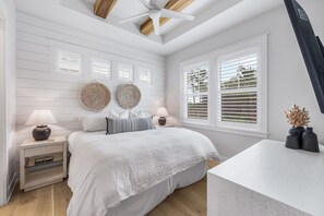 2 bedrooms, iron/ironing board, free WiFi, bed sheets - Stylish 2BR with Community Pools, Golf Cart & Steps to The Big Chill (Inlet Beach)