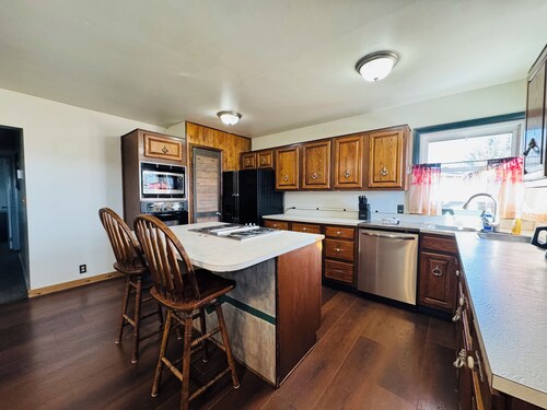 Superb 2-bedroom house in adorable Walden for your getaway