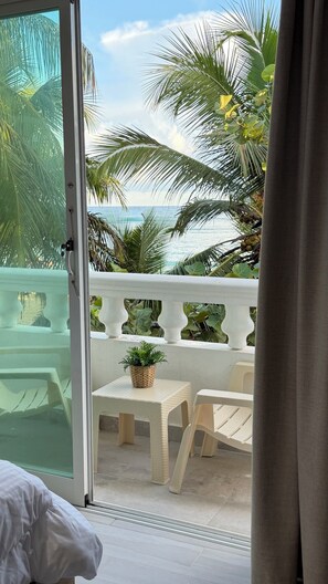 Interior - Sea View Room - Premium Plus No. 2 (Playa Juan Dolio)