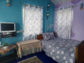 5 bedrooms, WiFi
