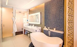 Dusche, Haartrockner, Bidet, Handtücher