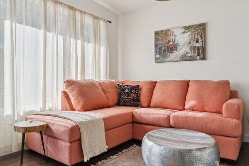 Large Central Calgary Home for Groups & Families — Walk to C‑Train