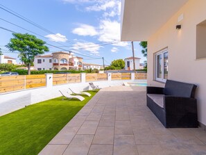 Terrace/patio - 2 bedroom apartment, plot with pool (Empuriabrava)
