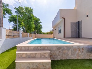 Pool - 3 bedroom apartment, plot with pool (Empuriabrava)