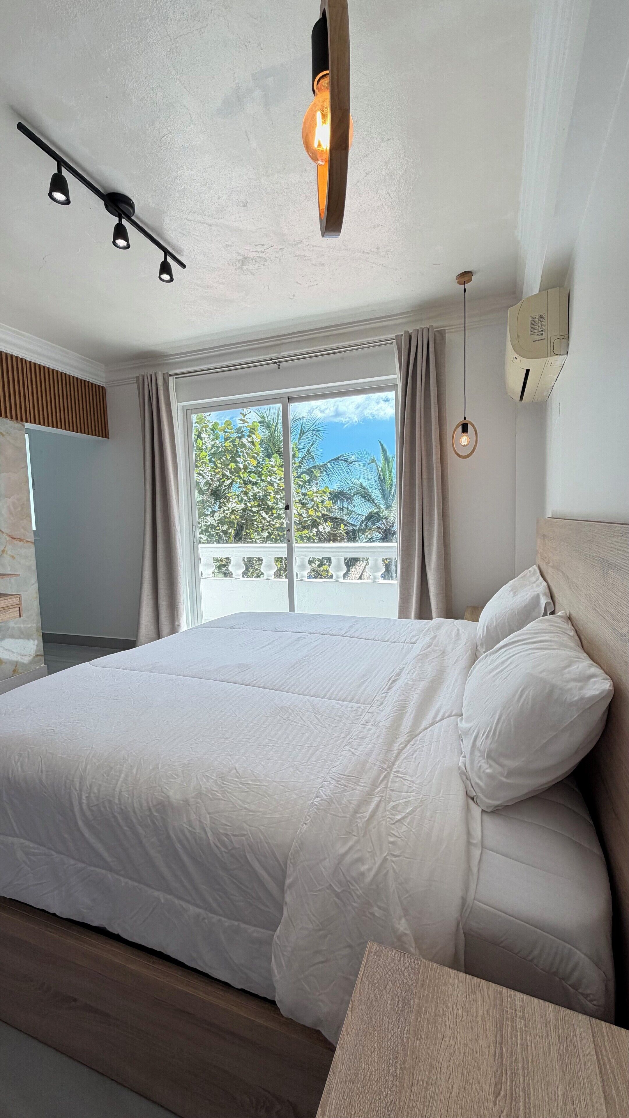 Accès Internet, draps fournis