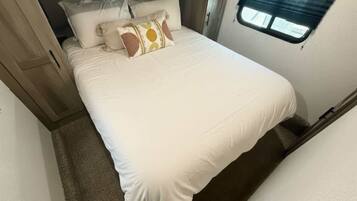 1 habitación, wifi gratis y ropa de cama