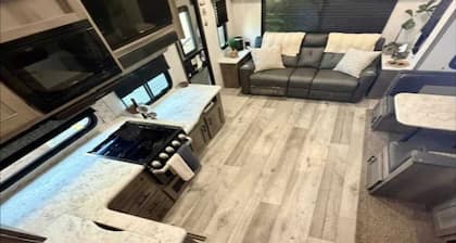 Cozy RV Retreat Off I-385 - Simpsonville Getaway