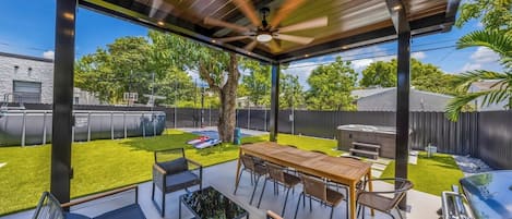 Outdoor dining