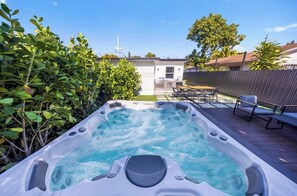 Terrace/patio - Design Dist Cozy New Home | BBQ and Private HotTub (Miami)
