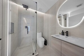 Hair dryer - Design District Escape | BBQ and Private HotTub (Miami)