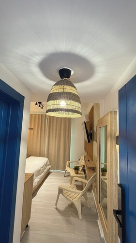 Urban Oasis Room - Exclusive Comfort No. 5