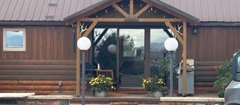 Amazing Country Farm in charming Del Norte perfect for large groups and families