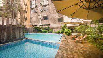 Seasonal outdoor pool