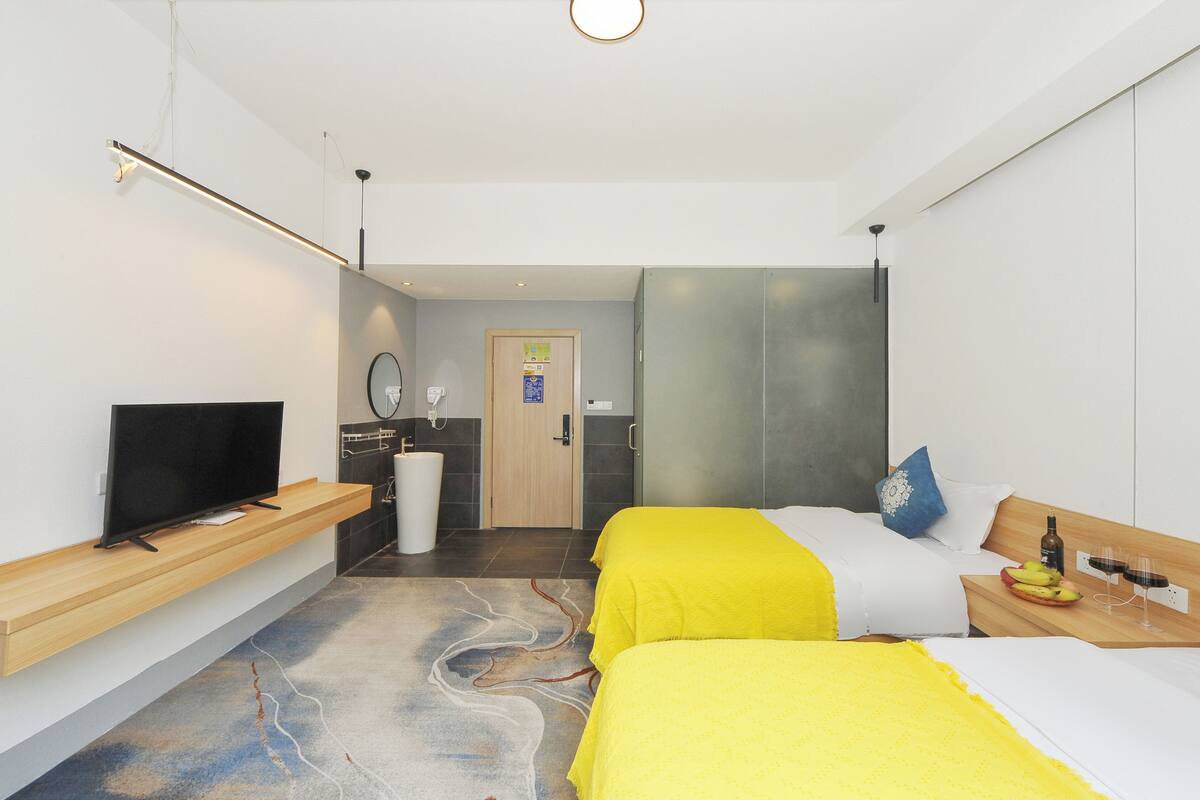Quarto duplo conforto, vista para a montanha | Espaço de trabalho para notebook, Wi-Fi de cortesia