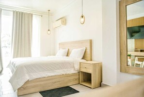 WiFi, bed sheets