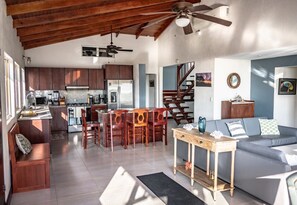 Smart TV - Brisas de Ballena with Panoramic Ocean View (Uvita)