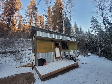 Exterior. Bombi Forest House. Located between Whitewater Ski Hill and Red Mountain Resort