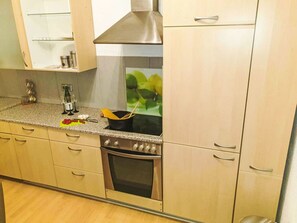 Fridge, microwave, oven, cookware/dishes/utensils